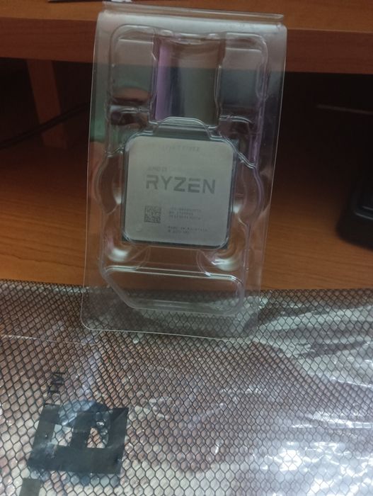Процесор Ryzen 7 5700x