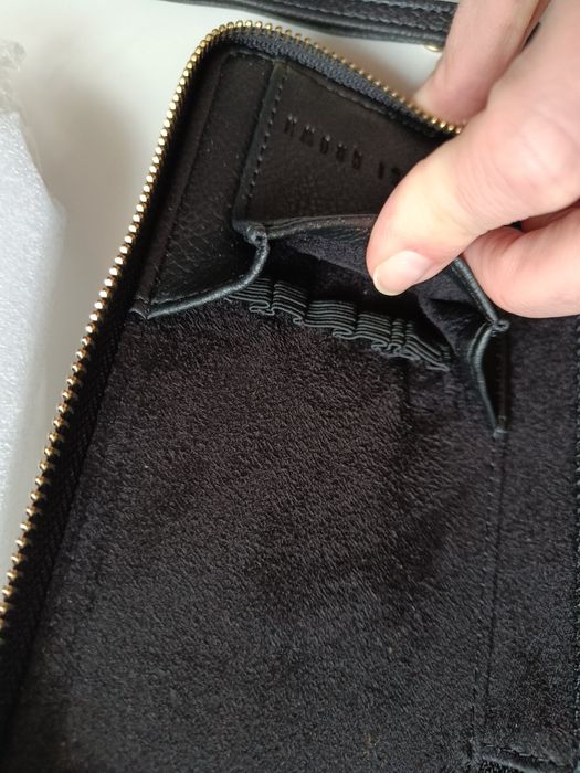 Skórzane etui na pędzle Bobbi Brown