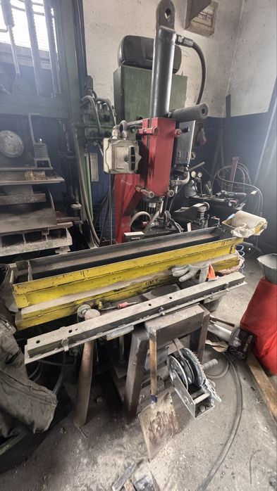 Wibroprasa stacjonarna