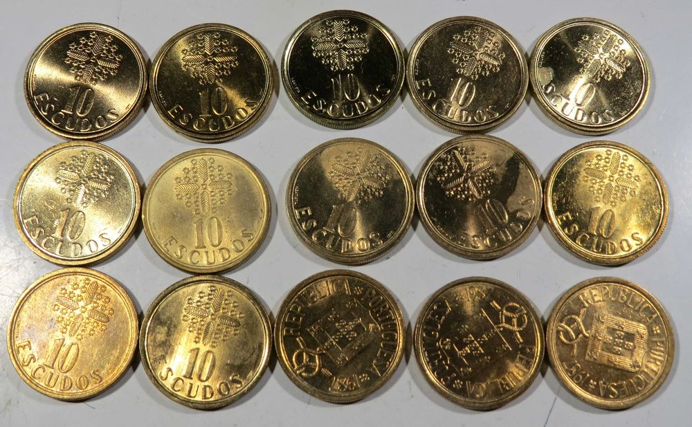 Moedas Republica Portuguesa. - Série qcompleta 10$00 L. Niquel + 3 Com. 15 Moedas - SÓ 5€
