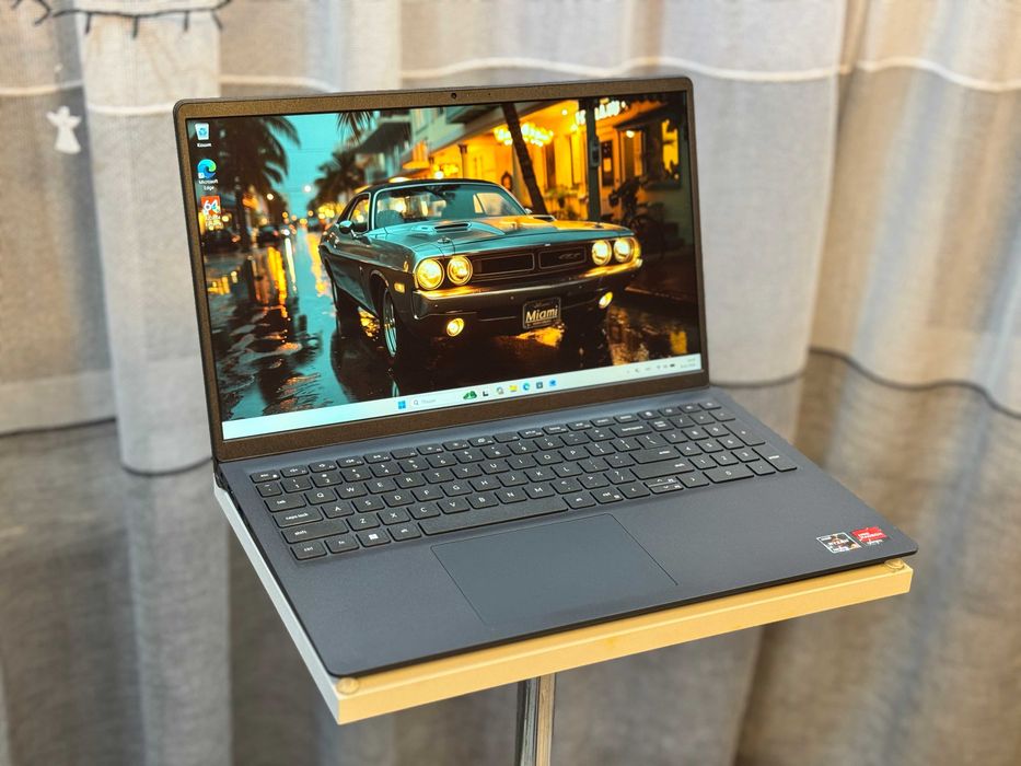 Ноутбук Dell Inspiron 15 | AMD Ryzen 5 7520U | Ram-16 SSD-512 | IPS