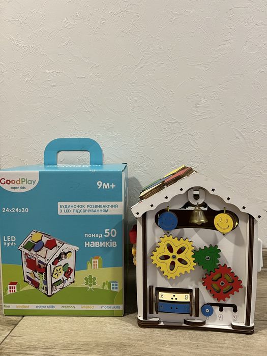 Розвивальна іграшка Good Play Бізікуб Будиночок