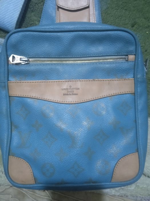 Сумка LOUIS VUITTON PARIS через плечо