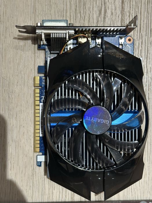 AMD FX-4130 + 8GB DDR3 + GT 740 – komplet, do sprawdzenia