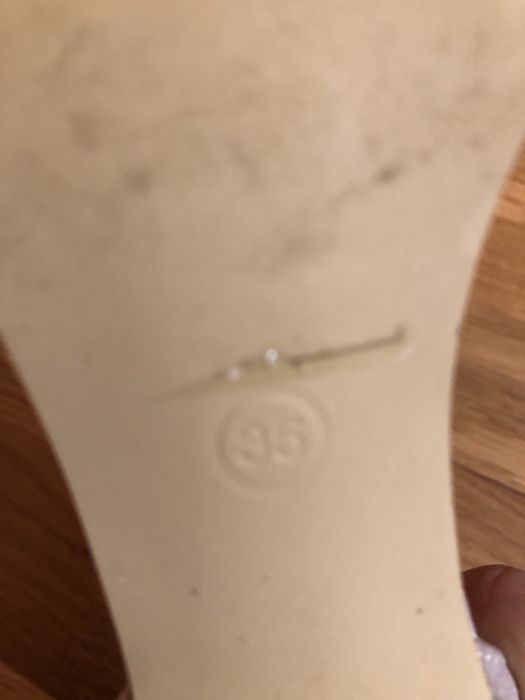 Sandálias cor pêssego