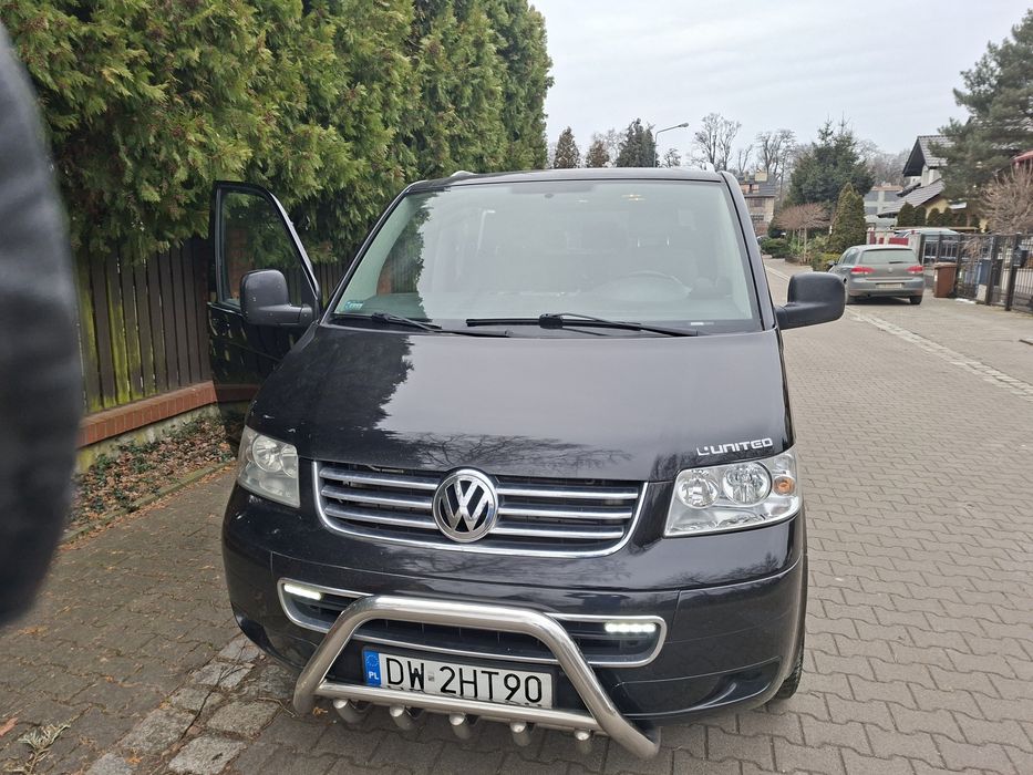Volkswagen Caravelle T5 Rezerwacja .