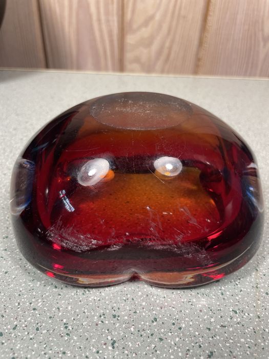 Popielnica Osiołek projektu Czesława Zubera murano glass huta polanica