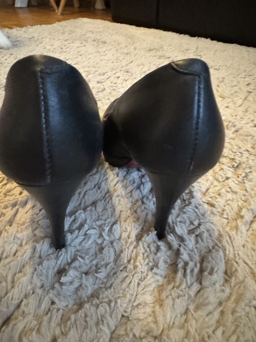 Szpilki Sala buty damskie czarne skórzane roz.36