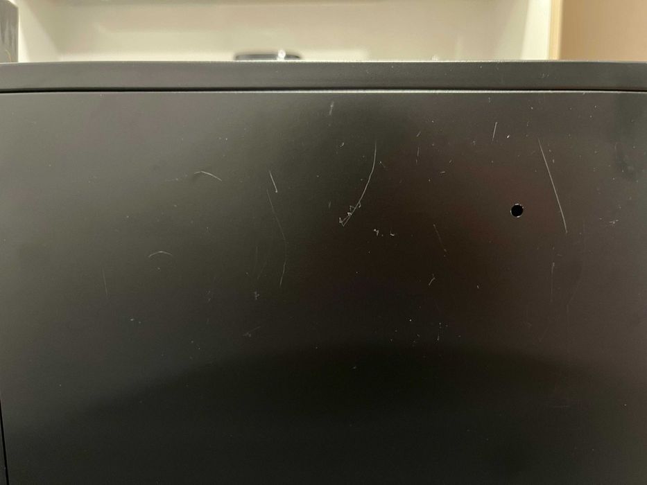 Aparador preto com 3 portas