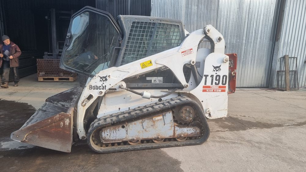 Bobcat T190 навантажувач гусеничный