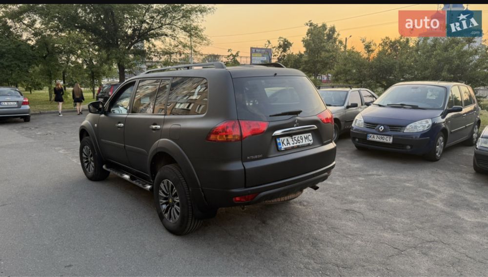 Mitsubishi Pajero Sport II