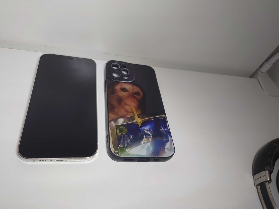 iPhone 12 Pro, 128GB, Biały, Komplet