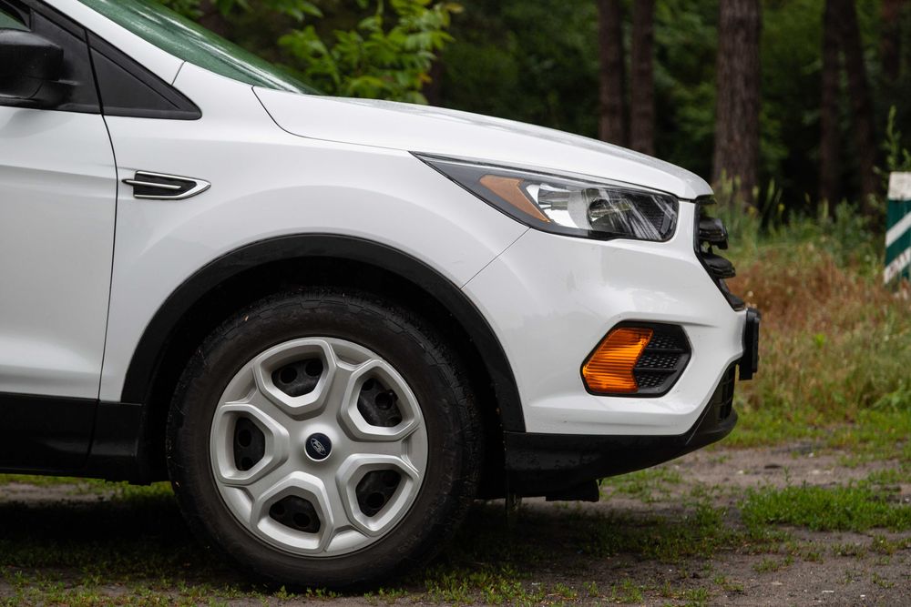 Продам Ford Escape