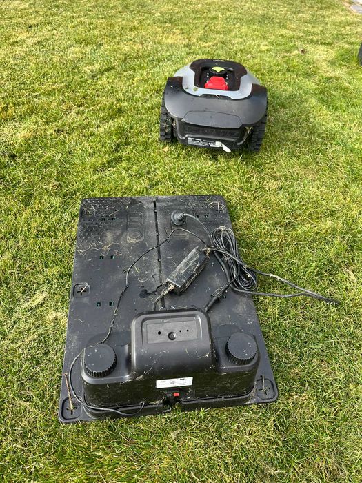 Robot koszący kosiarka automatyczna 600 m2 STALCO RMP650 wi-fi bluetooth