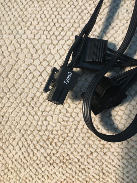 Corsair Modular Power Supply Cable, 6-Pin for 4 Molex – Type 3 and 464740474206593121