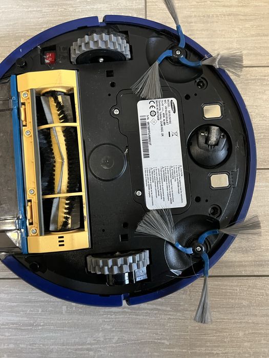 Робот пилосос samsung