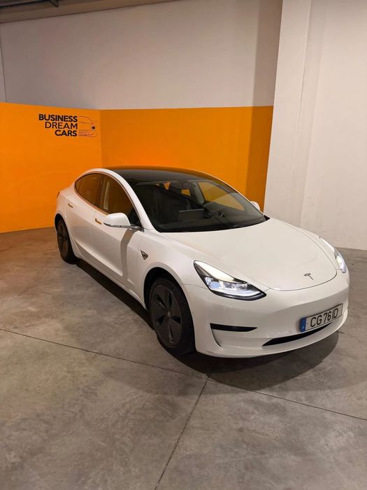 Tesla Model 3 Standard Range Plus RWD