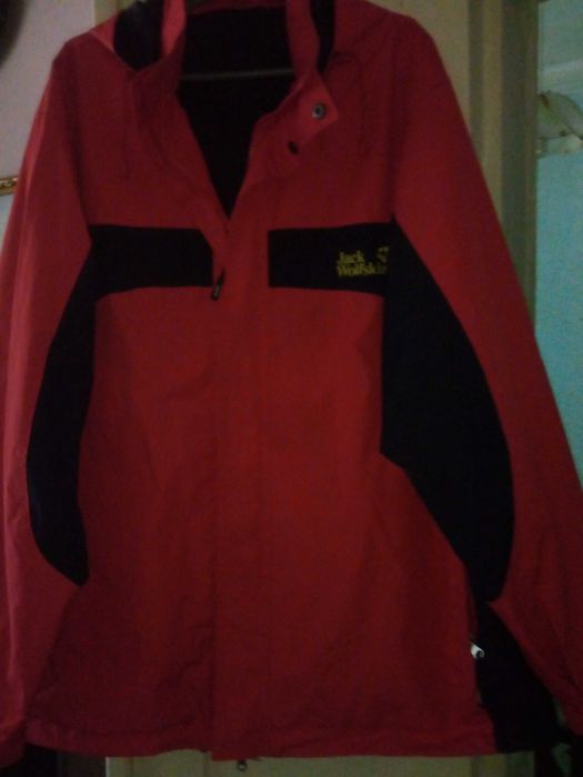 Отличная мужская курточка-ветровка,большой р-р.