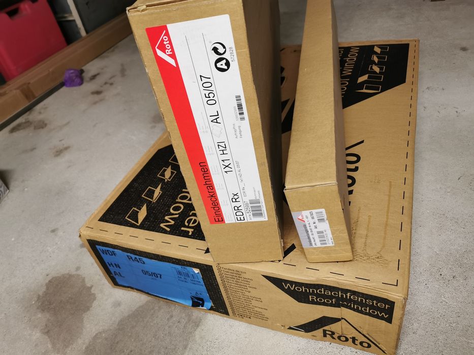 Janela de Sótão ROTO WDF R8 com estore (780x540)