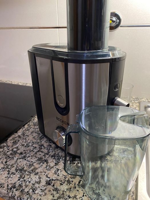 Centrifugadora como nova