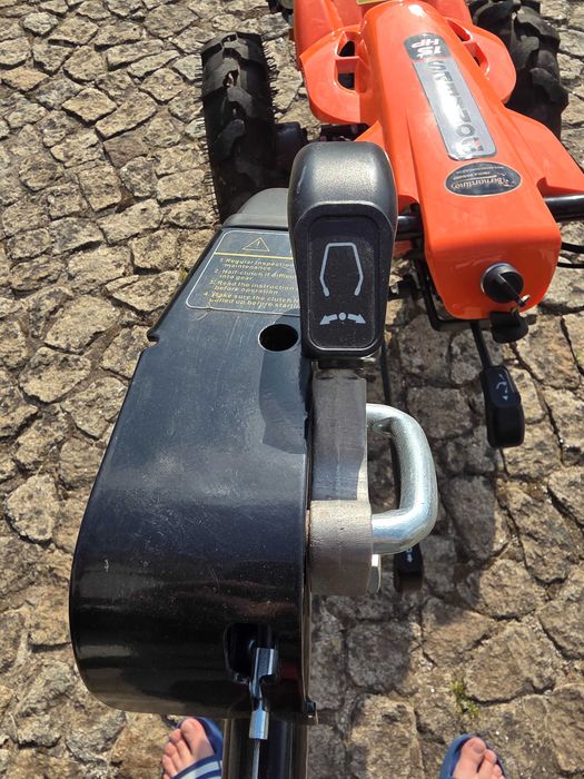 Motocultivador Donker's de 15 HP