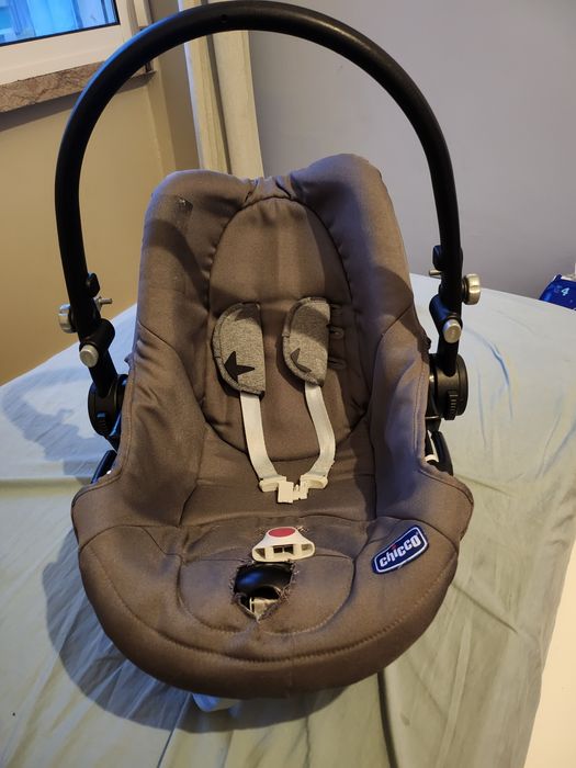 Carrinho,Ovo Banheira com trocador, berço next 2 me muito bons tudo po