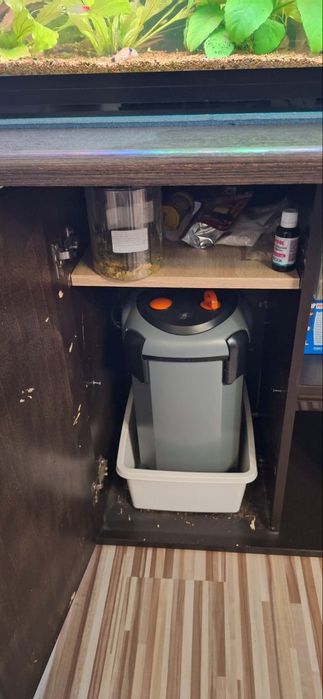 Akwarium 240L z szafką, filtrem  100 % sprawne