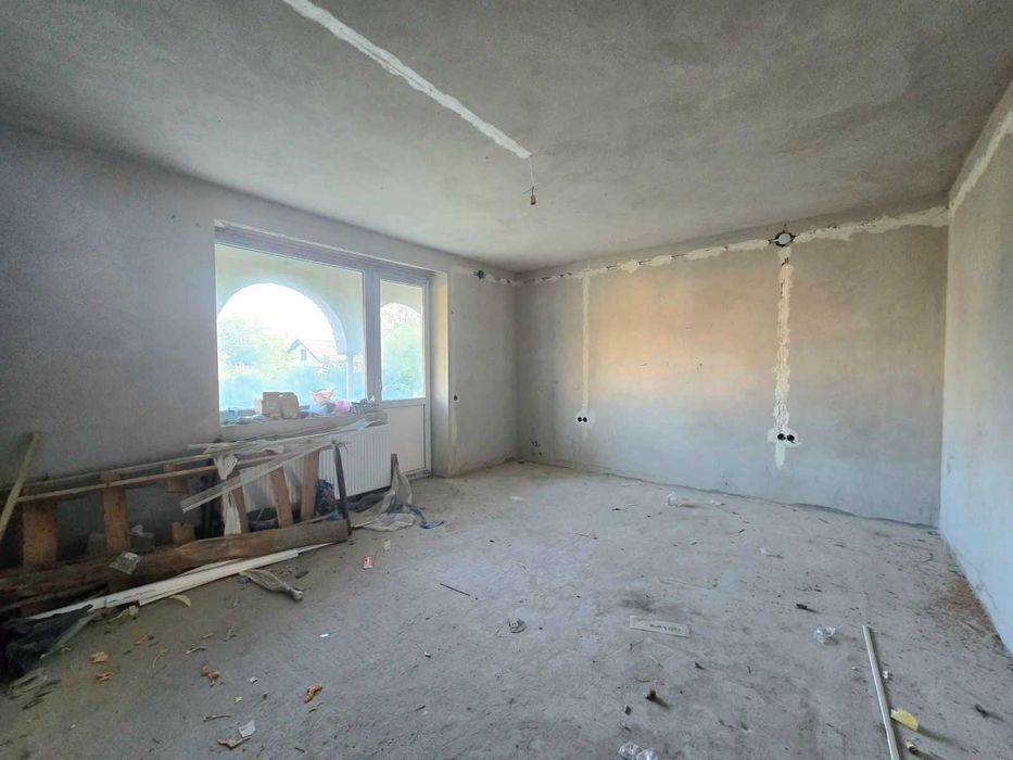 Продаж 3 поверхового Будинку з ремонтом 1й поверх Рясне Руське Львів