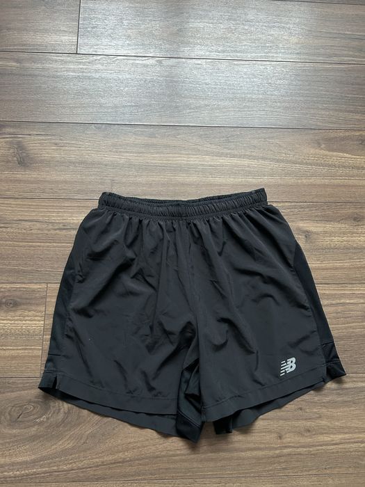 Чоловічі спортивні шорти New balance