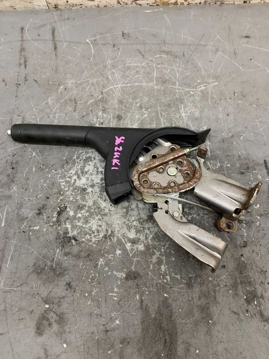 Suzuki Swift MK6 Dźwignia Hamulca Ręcznego