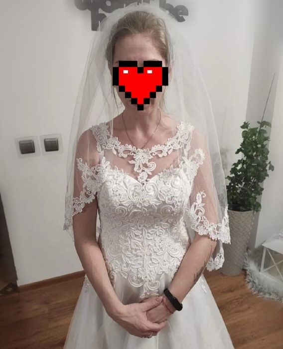 Suknia ślubna gipiura 38 biala