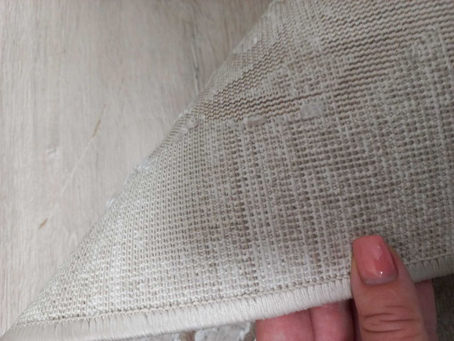 Продам ковер на пол