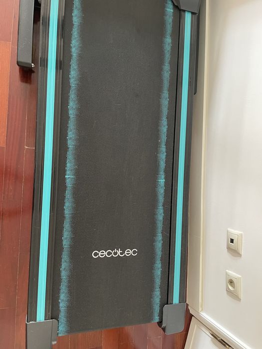 Passadeira cecotec com apoio para abdominais e suporte para pesos