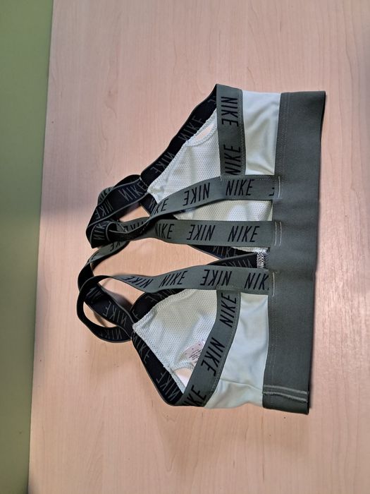 Топік Nike оригінал новий