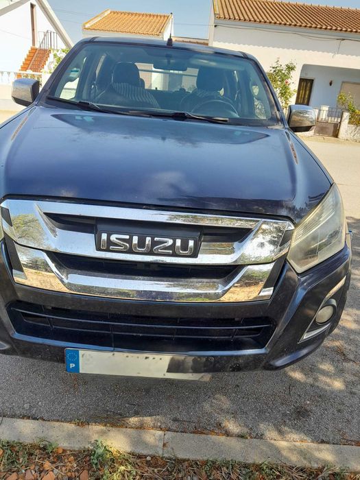 Carrinha 4x4 ISUZU D-MAX