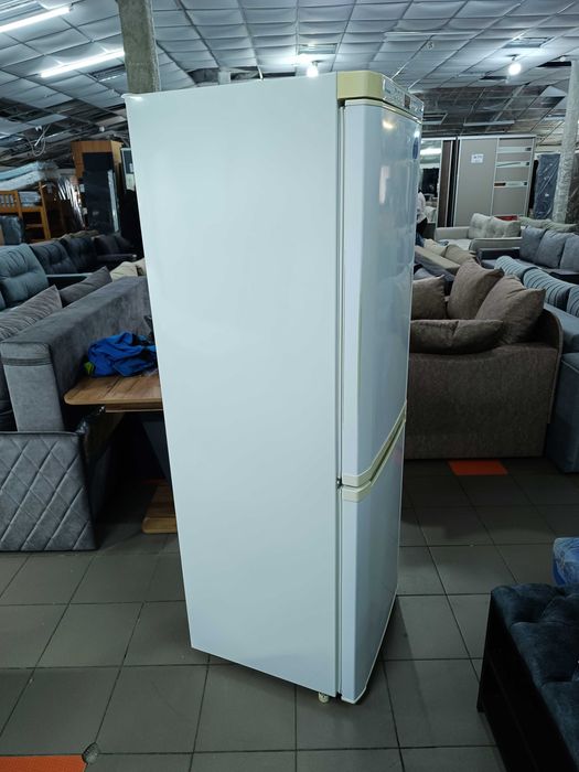 Двокамерний холодильник Samsung RL-33 EBSW