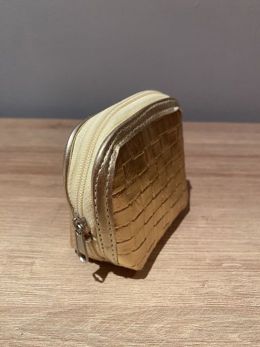 Porta moedas dourado NOVO