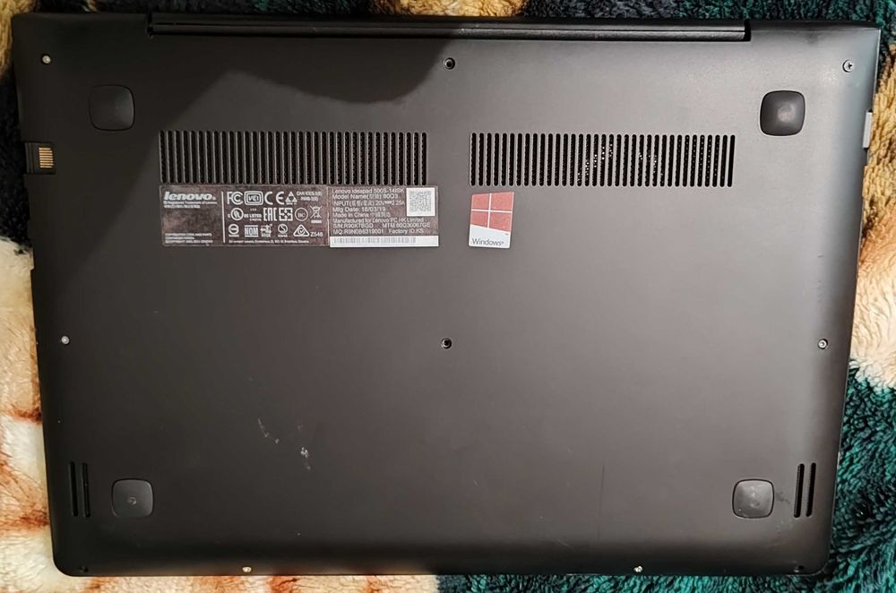 Lenovo IdeaPad 500s-14ISK 14FullHD 128Гб 4Гб легкий компактний ноутбук