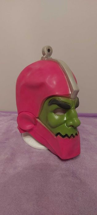 Maska. Hełm. Kask. Rycerz