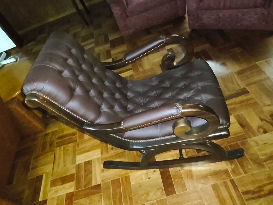 Cadeira de baloiço estofada