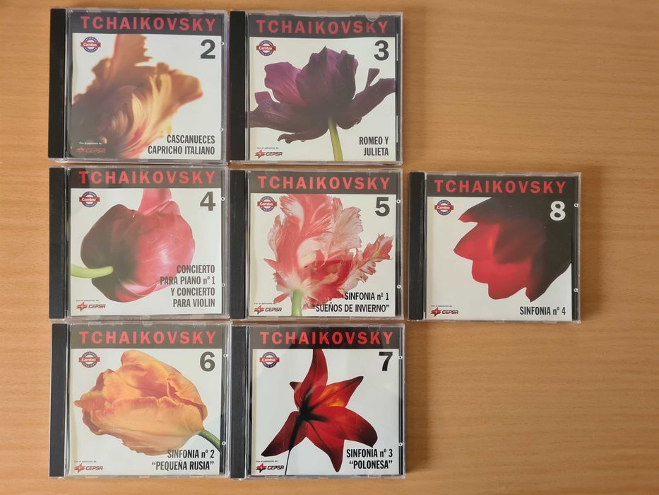 7 CDs audio com música de Tchaikovsky