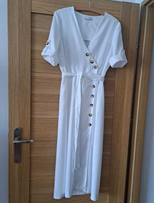 Zara biala midi sukienka