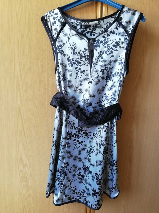 Vários Vestidos novos