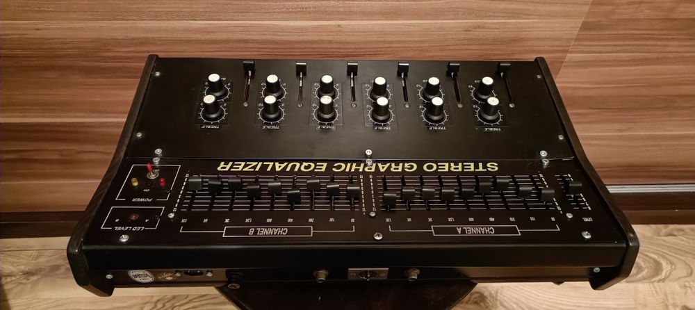 Equalizer ,korektor graficzny stereo