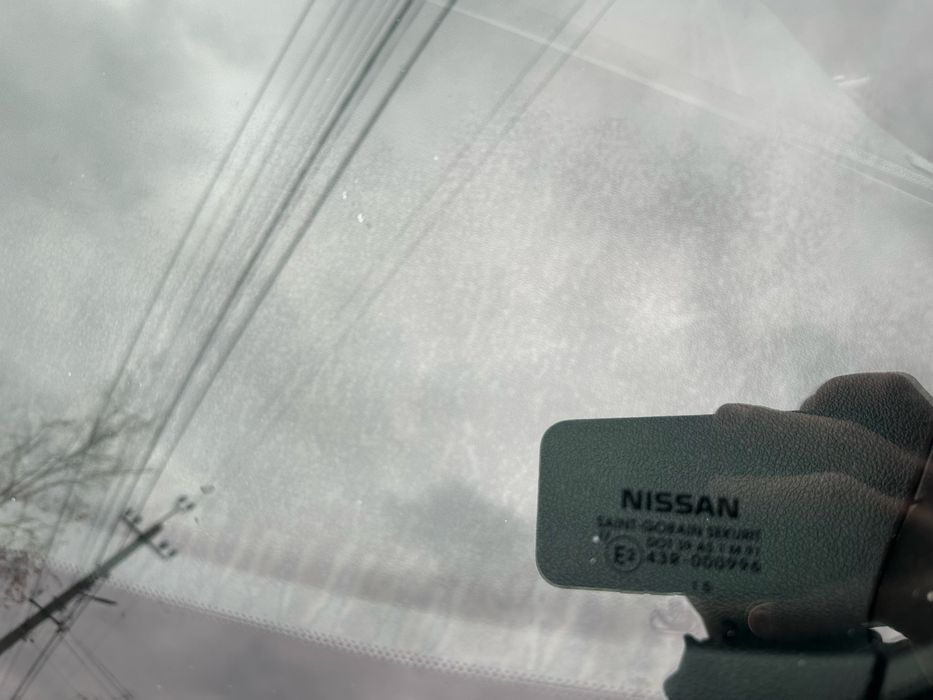 Продам Nissan Leaf