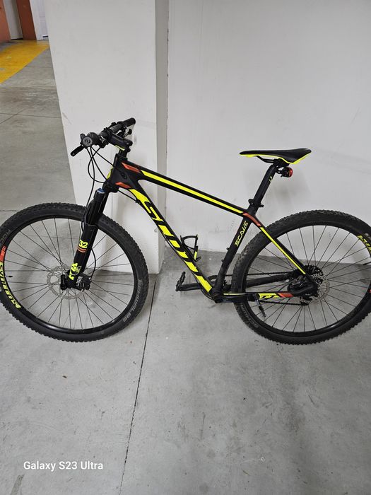 Vendo bicicleta BTT Sscott scale