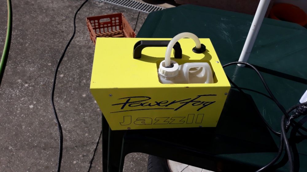 Máquina de Fumo PowerFog Jazz ll + Líquido