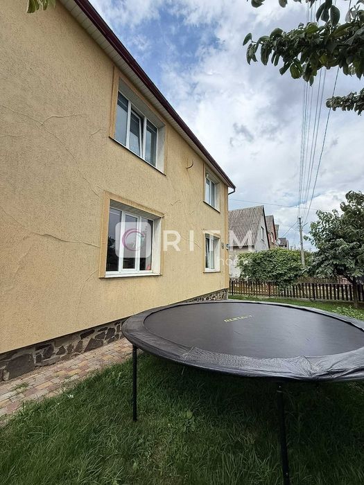 Продаж 2 пов.будинку 210 м2 в районі вул. Львівської.
