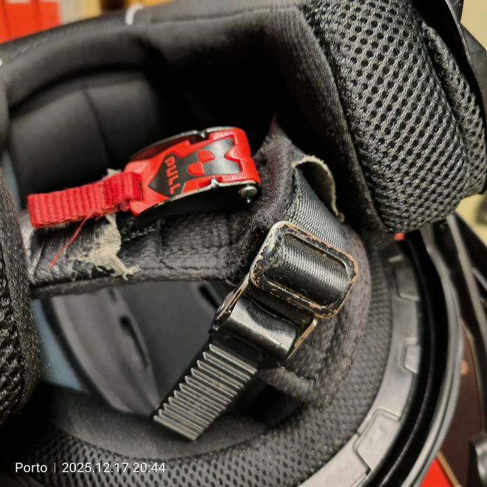 Capacete LS2 Strobe "L" usado