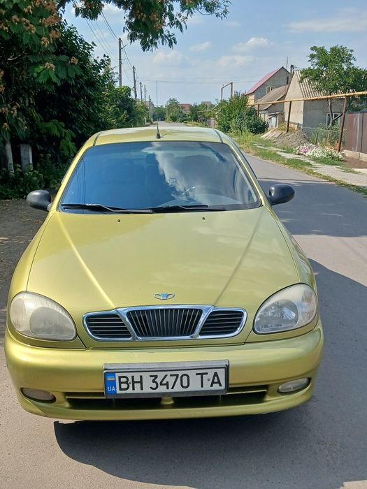 Daewoo Lanos желтый цвет